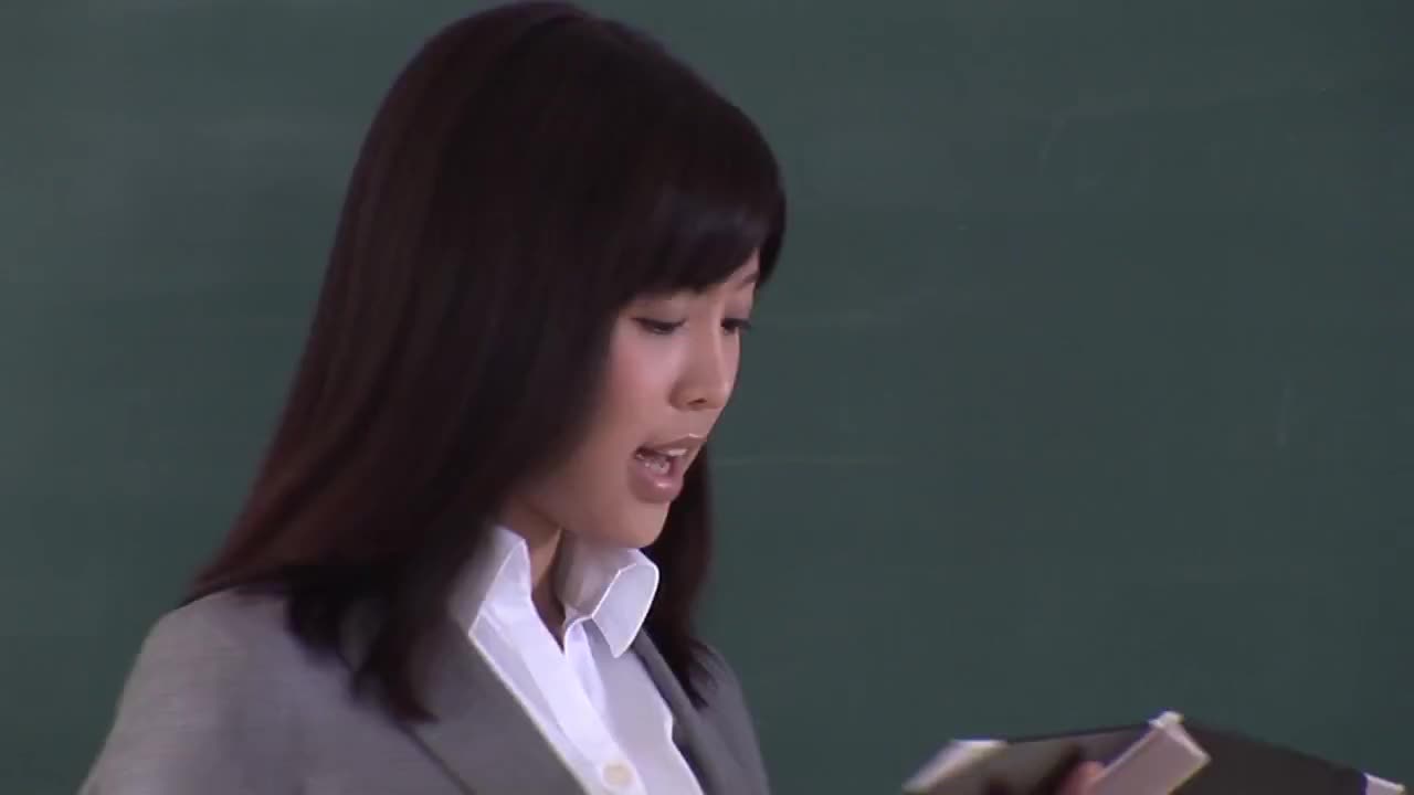 DV-1593 大家在美女老师的脸上颜射热精液，流口水！与一名学生炫耀性交并勃起另一名学生的鸡巴最后也是面部射精！葵司