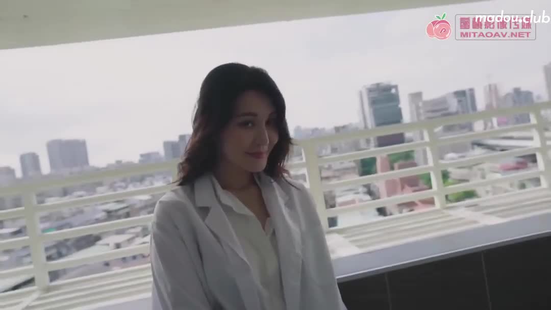 PMX061 女医师的性理治疗 淫荡医师的特别疗程