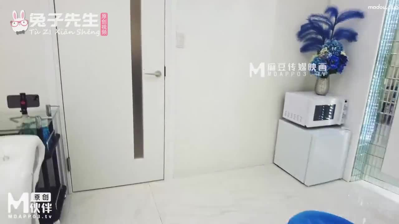CUS-1116 女优面试 现场实录  为求工作献身导演