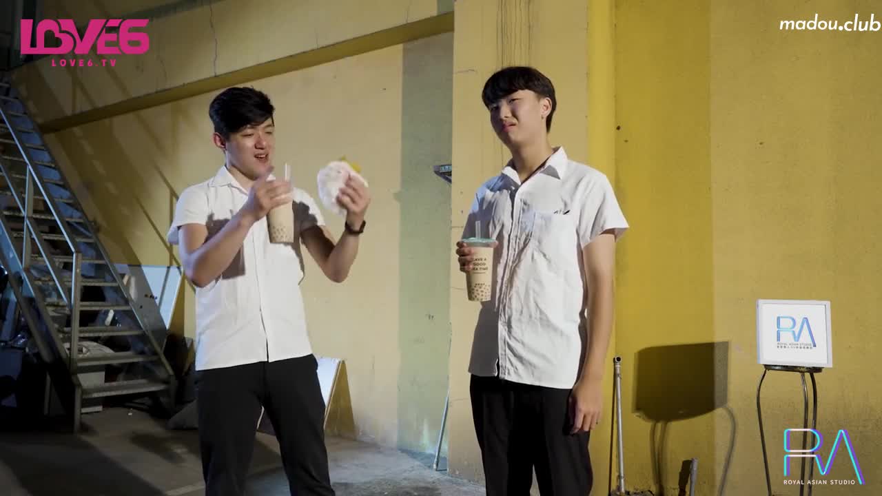 CUS-1206 皇家华人 暗恋以久的羽球学姐 与教练的私蜜训练