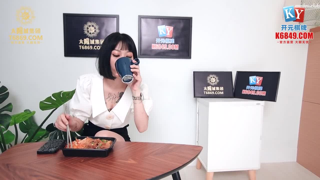 MCY0012 淫欲城市录 性感老师被坏学生强操