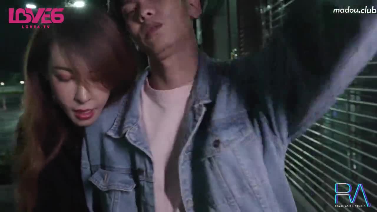 CUS-895 皇家华人 喝醉后变身超色痴女 巨乳二连发 淫荡狂魔的高速骑乘位