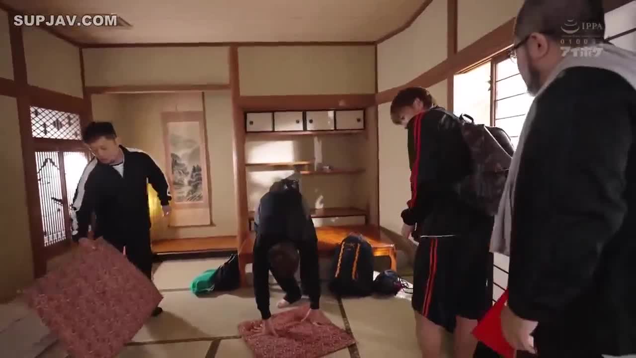 IPX-981 无法逃脱也无法回家的长途训练营  - 桃乃木香奈