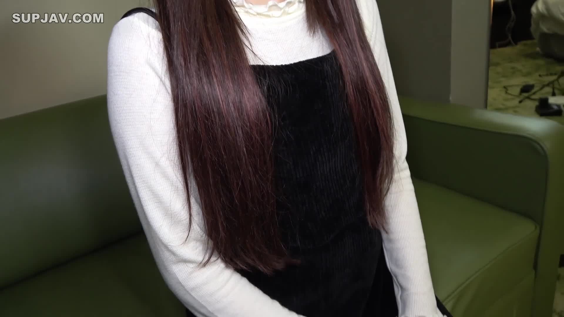FC2-PPV-3875377 980 素人相貌，害羞的红发女子，留著黑色长发，头前有优美的声音