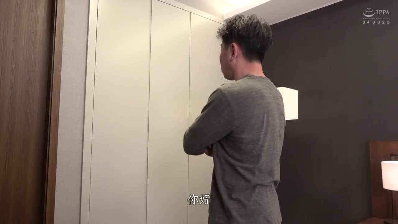 424OSST-028 韩国人嫩妻竟然！围着浴巾露乳！看到超性感身体的我胯下全勃起