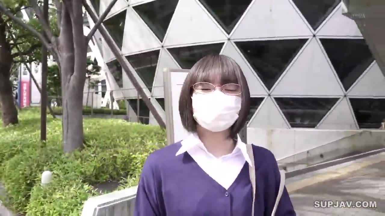 EBOD-961 在市政府工作的严肃认真的公务员竟然卸下凹版级专业妆容般的纤细巨乳AV出道  - 红叶心爱