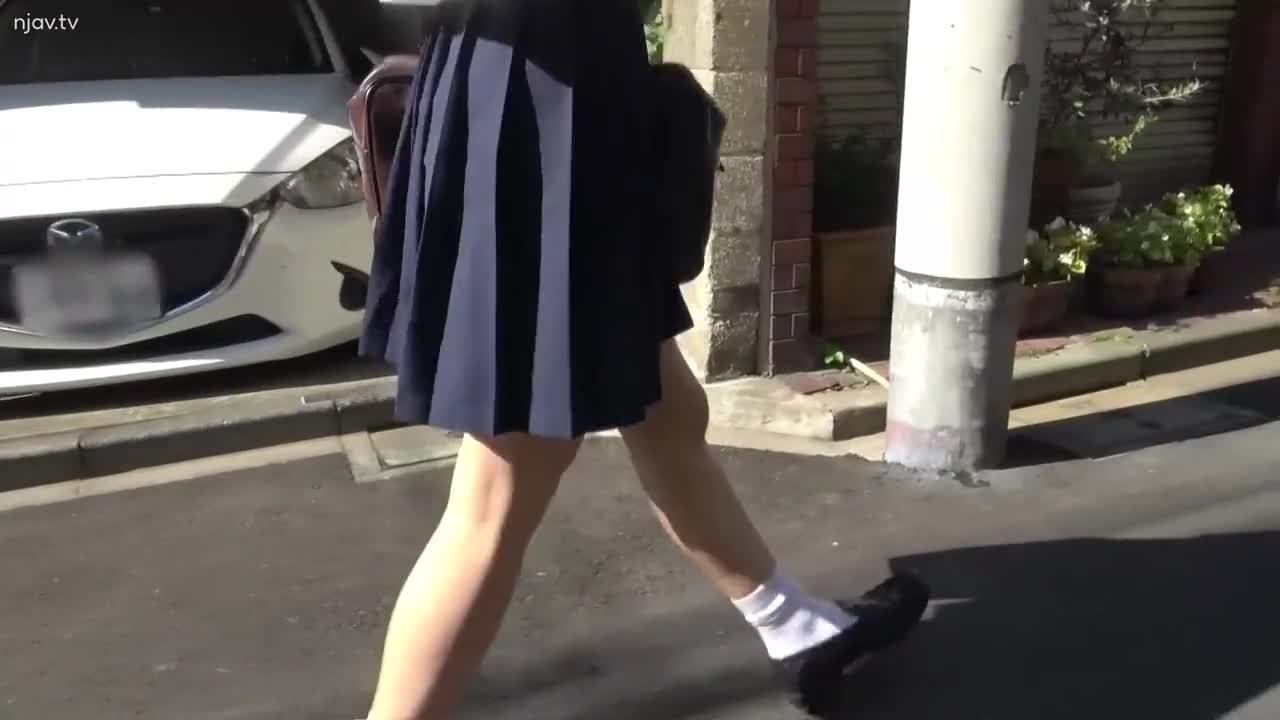 ICHK-024 素人J型美少女巅峰对决 负面情绪的大胸J罩杯正妹爱丽丝和喜欢内射的开朗活力少女