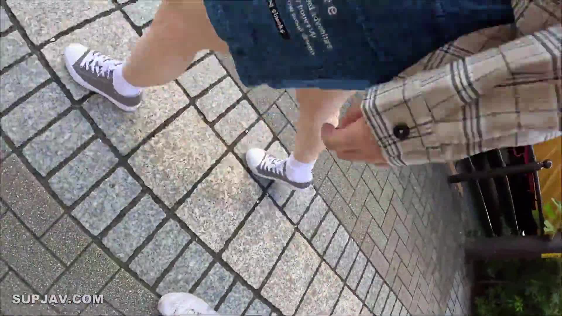 FC2-PPV-3798244 一个绿色的、完全未成熟的苹果