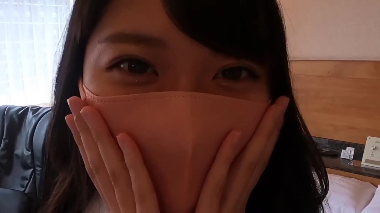 FC2-PPV-3275049 艾丽卡酱的初次见面！一颗萌蛋，精子城的大难题