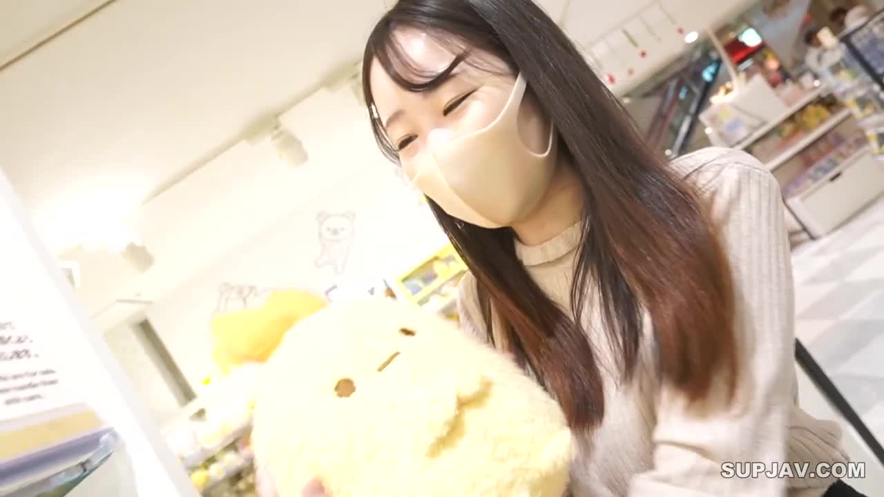 FC2-PPV-3275018 猫店不动妙井女大学生吸吮我的生殖器，射精的感觉真好（第二部分）