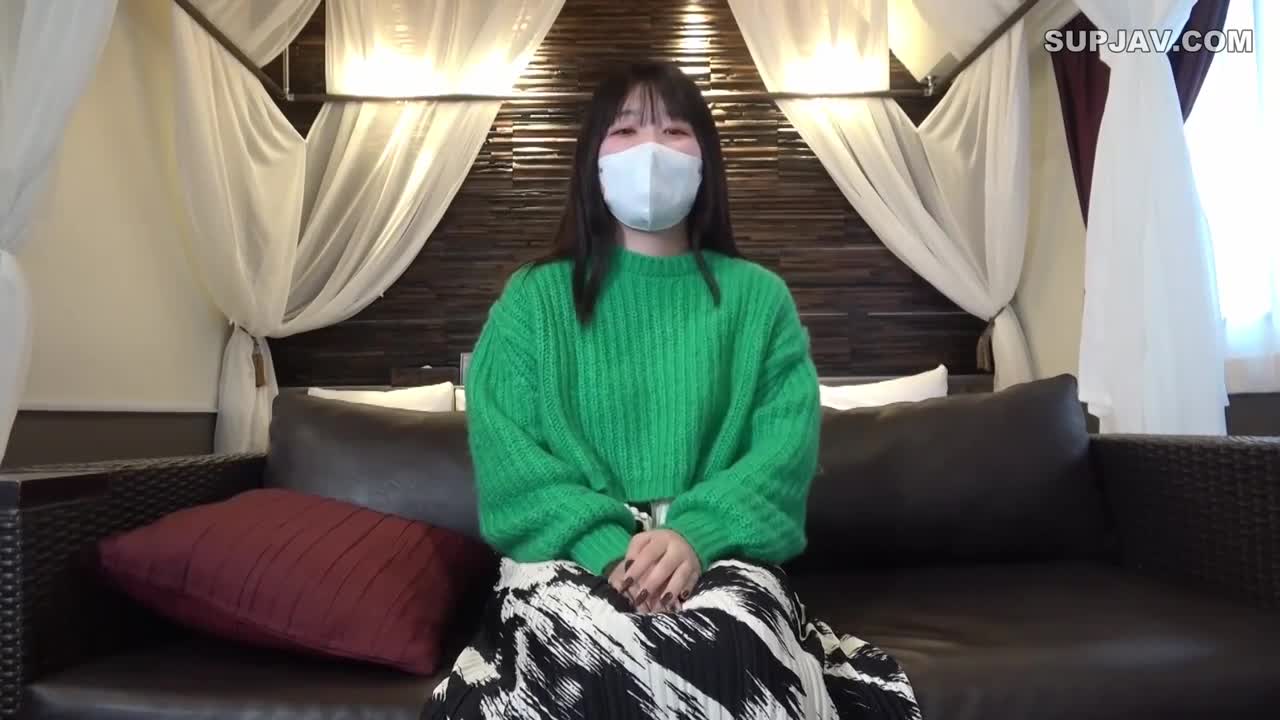 FC2-PPV-3270141 拥有美胸的美女，拥有独特治愈感，尾毛紧致浓密的美女