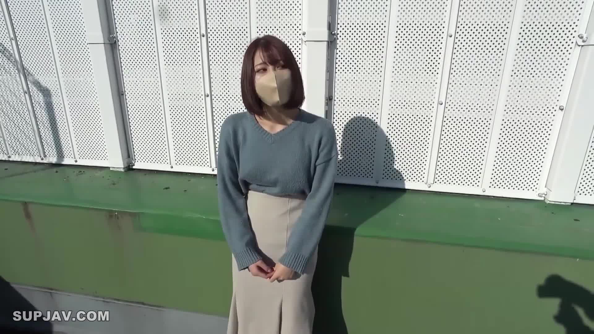 FC2-PPV-3253504 与超美不忍系学生在车内深嘴做爱,在白天大量射精的阳光下到达
