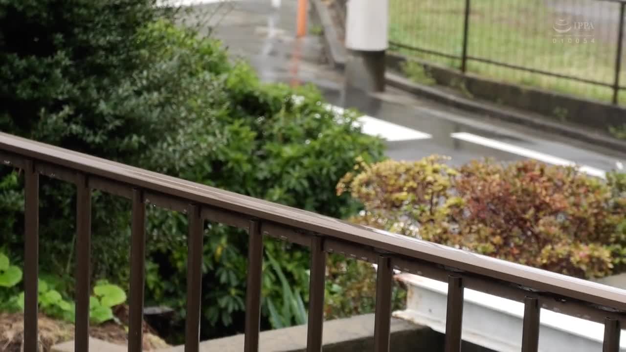BF-694 因为工作调动搬到乡下，住在楼下的老婆天天勾引我，结果我中了她很多次水木弥生 - 弥生美月